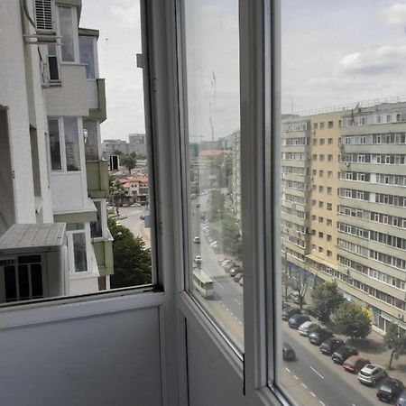 Studio H Bucureşti Ngoại thất bức ảnh