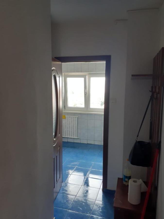 Studio H Bucureşti Ngoại thất bức ảnh