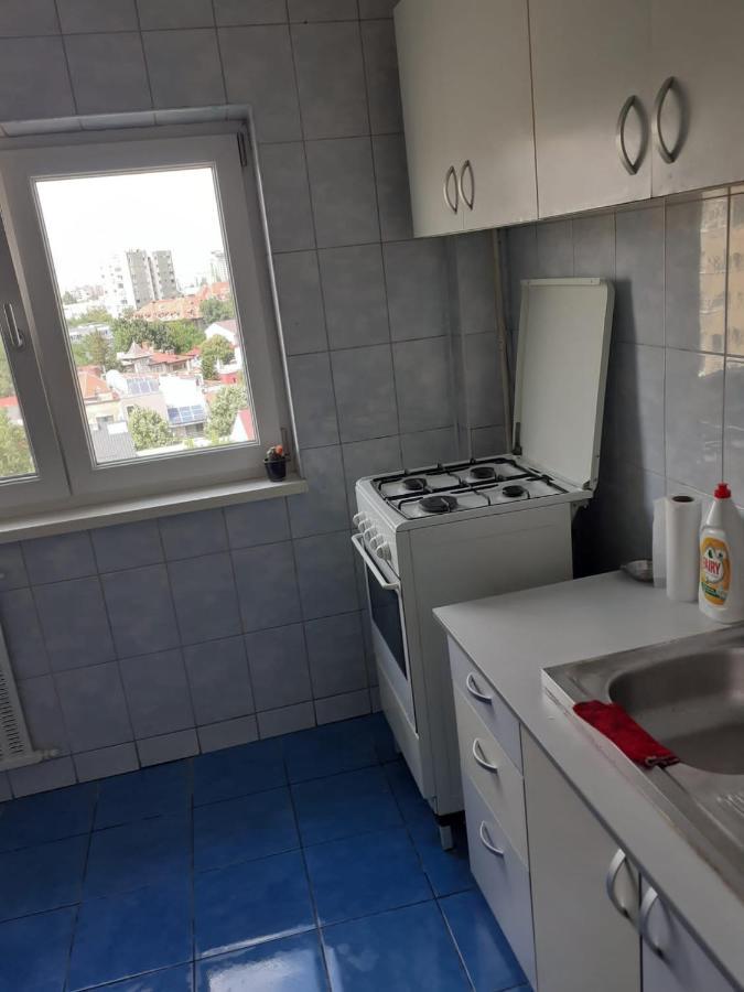 Studio H Bucureşti Ngoại thất bức ảnh